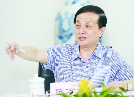 ȫ���˴�������������볣ί��ԭ�����f(xi��)����ϯ��f־